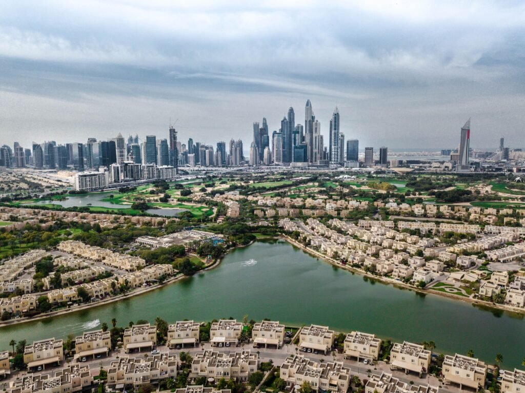 https://www.pexels.com/photo/aerial-view-of-city-buildings-near-body-of-water-10569403/
